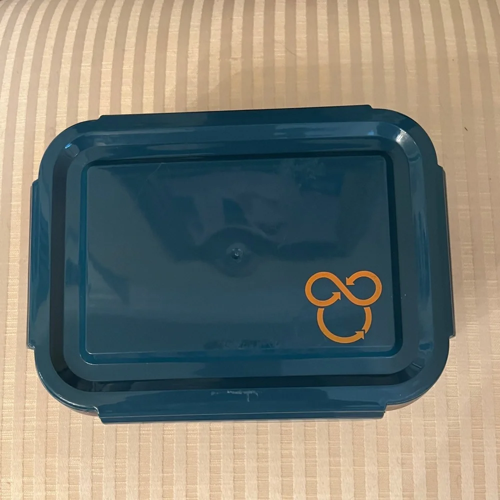 Disney Reusable Food Container - Picture 3 of 4